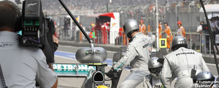 Camarógrafos de F1 tendrán que ubicarse en el muro de pits tras incidente en Nürburgring