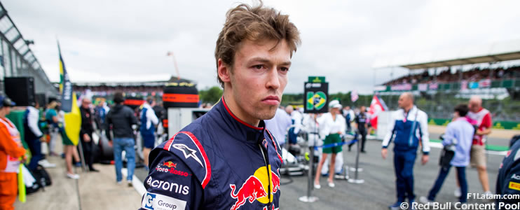 Última penalización deja a Daniil Kvyat muy cerca de ser suspendido por una carrera