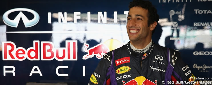 Red Bull anuncia a Daniel Ricciardo como el compañero de Sebastian Vettel en 2014