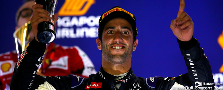 Ricciardo a un paso del triunfo en el Marina Bay Circuit - Reporte Carrera - GP de Singapur - Red Bull
 