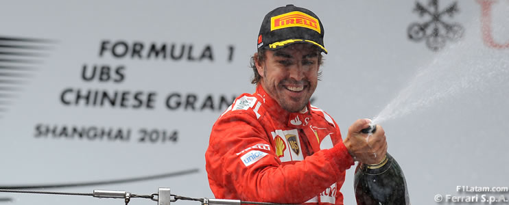 Alonso: "Este podium es una inyección de confianza para todo el equipo" -  Reporte Carrera - GP de China - Ferrari
