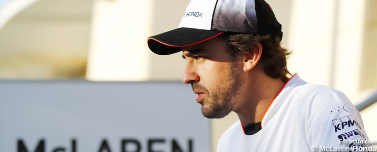 Alonso le da tiempo a McLaren: 
