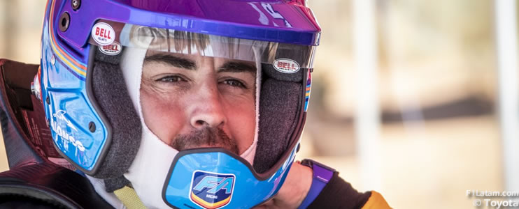 ¿Se alista Fernando Alonso para competir en el Rally Dakar?
 