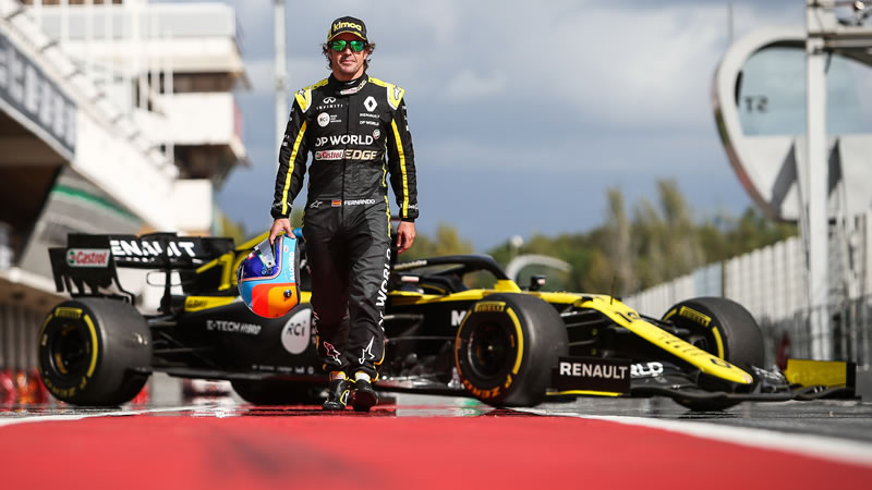Fernando Alonso prueba el Renault RS20 en el Circuit de Barcelona-Catalunya