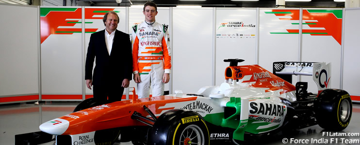 Fotos: En Silverstone es presentado el nuevo Force India VJM06
 