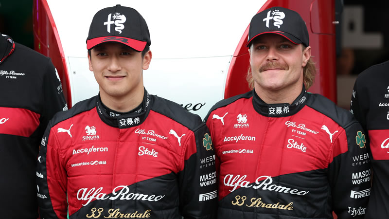 Zhou y Bottas continuarán como pilotos titulares de Alfa Romeo en 2024 