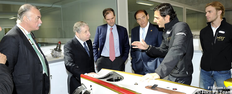 El presidente de la FIA visita las nuevas instalaciones del HRT F1 Team 
