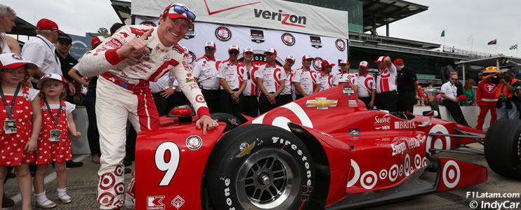 Scott Dixon logra la pole position en la edición 99 de las 500 millas de Indianápolis
