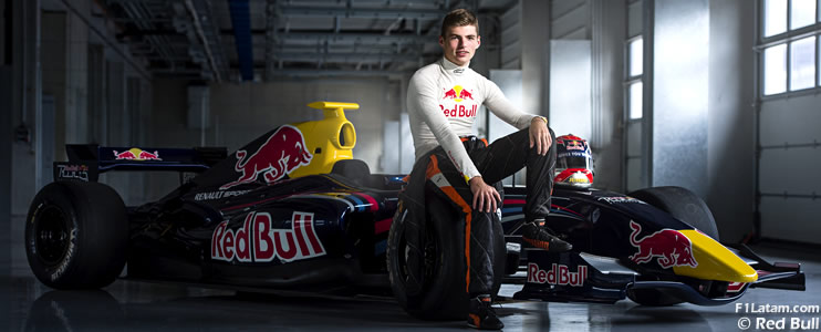 Max Verstappen será piloto titular de Toro Rosso en la Temporada 2015 y debutará en la Fórmula 1 con 17 años
 