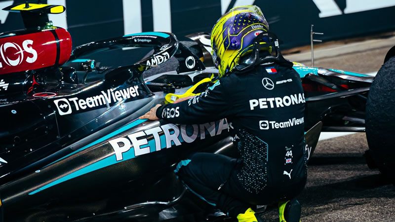 La emotiva despedida de Lewis Hamilton de Mercedes AMG desde el auto en Abu Dhabi 