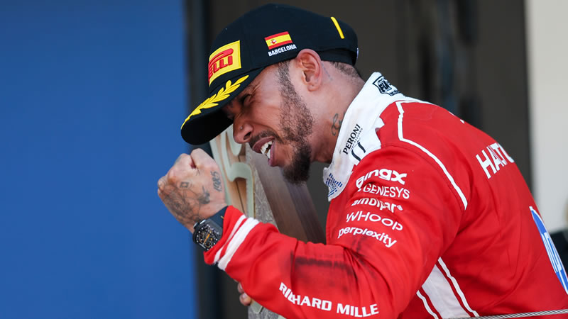 Hamilton logra su primera victoria con Ferrari y Antonelli abandona - Reporte Carrera - GP de Barcelona-Catalunya