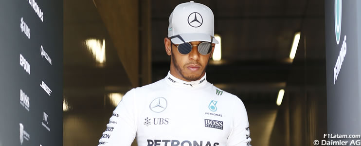 Hamilton preparado para iniciar el Gran Premio de Bélgica desde el fondo de la grilla