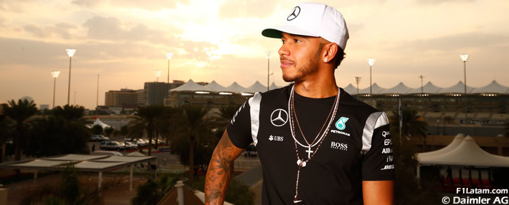 Lewis Hamilton se lleva la pole y solo piensa en la victoria en el Yas Marina Circuit 