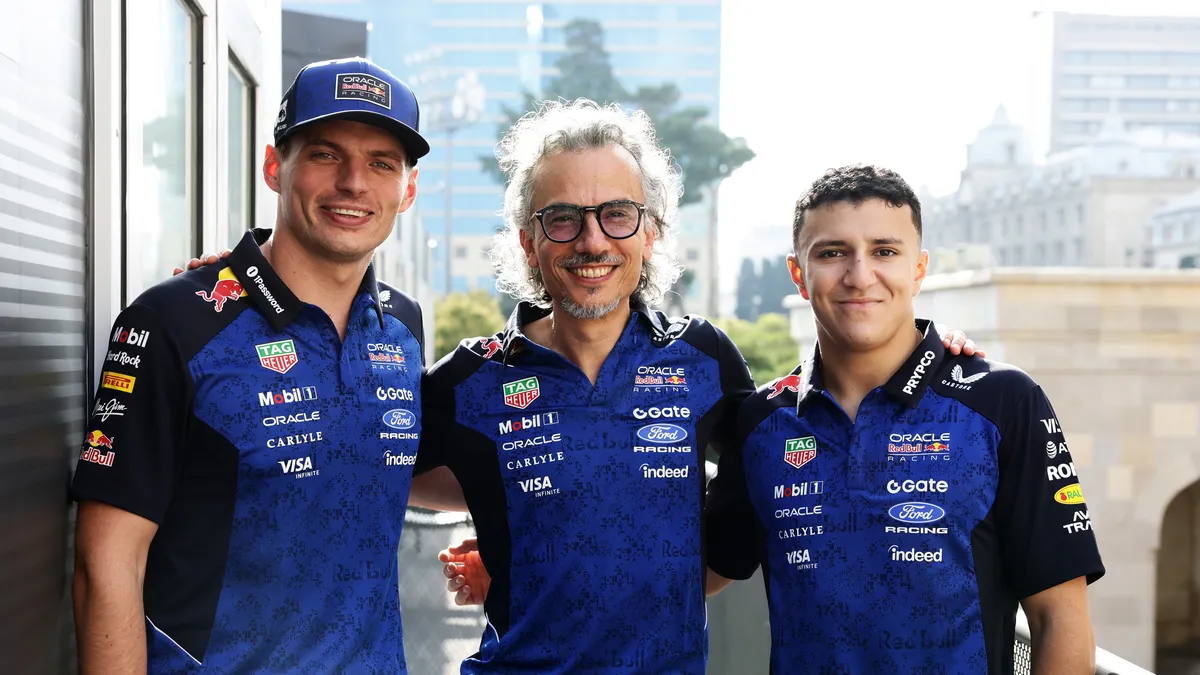 Red Bull confirma a Isack Hadjar como compañero de Max Verstappen para 2027