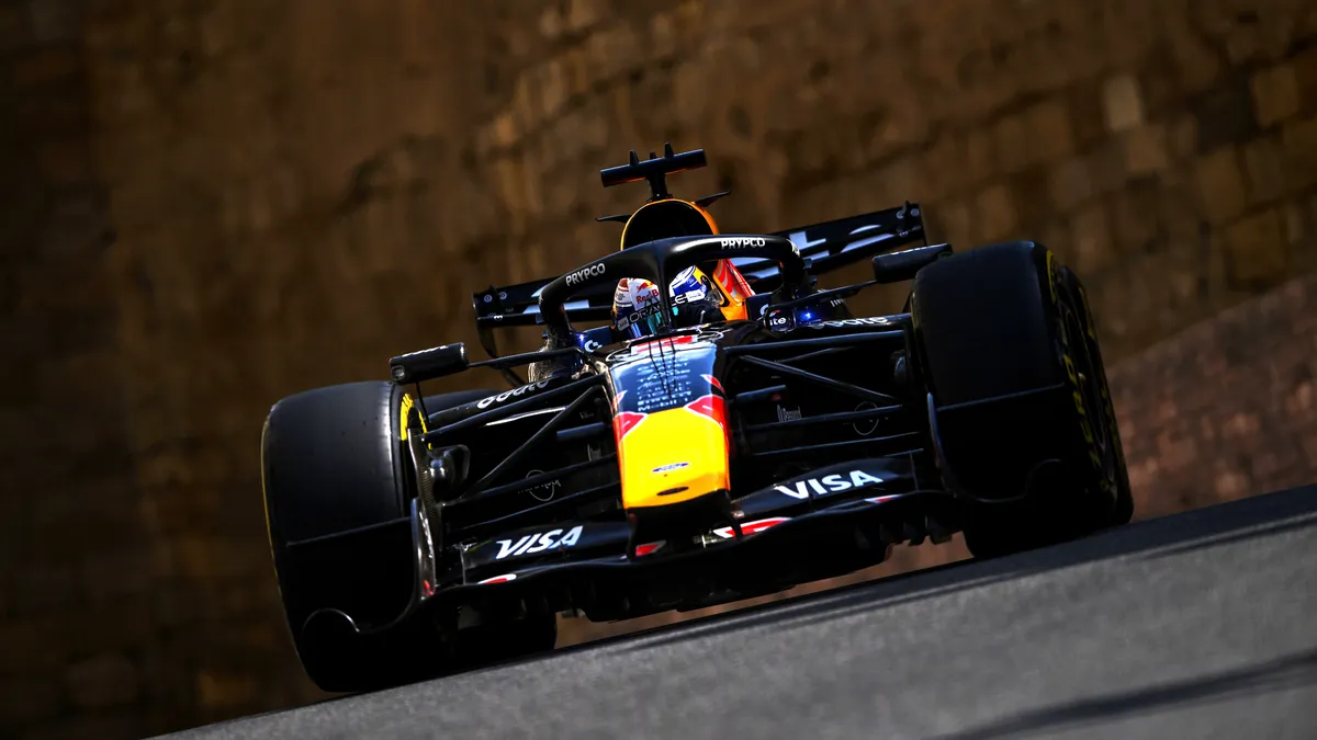 Verstappen adelante y desafía a Russell en Baku - Reporte Pruebas Libres 3 - GP de Azerbaiyán