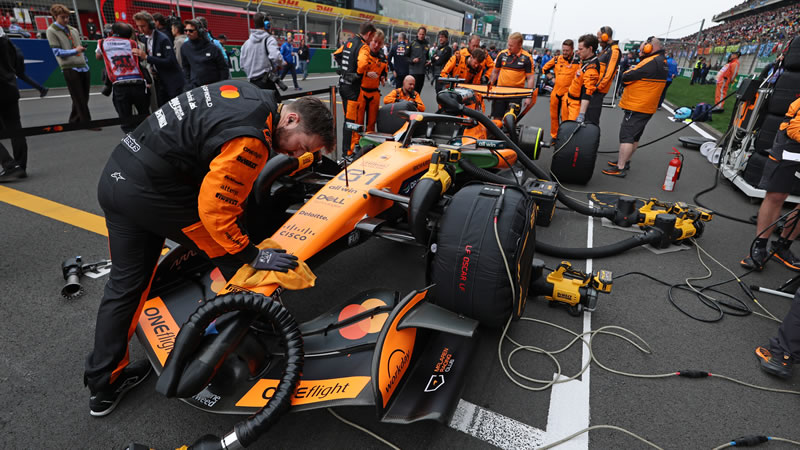 Doble fallo eléctrico deja a McLaren fuera del GP de China 