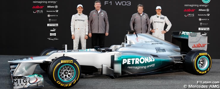 Mercedes AMG presenta en Barcelona su nuevo auto para la Temporada 2012 