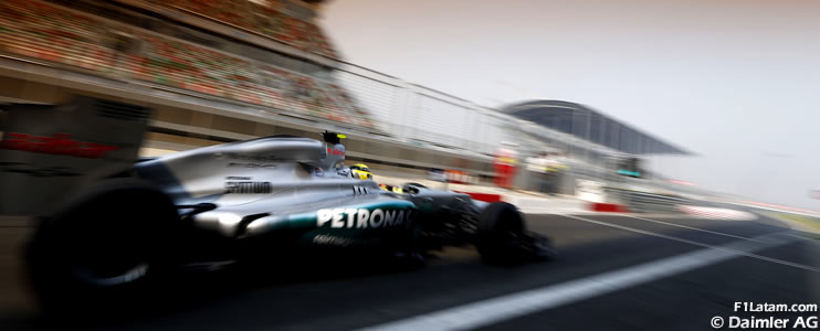 Jornada positiva para Rosberg y Schumacher - Reporte Viernes - GP de India - Mercedes 