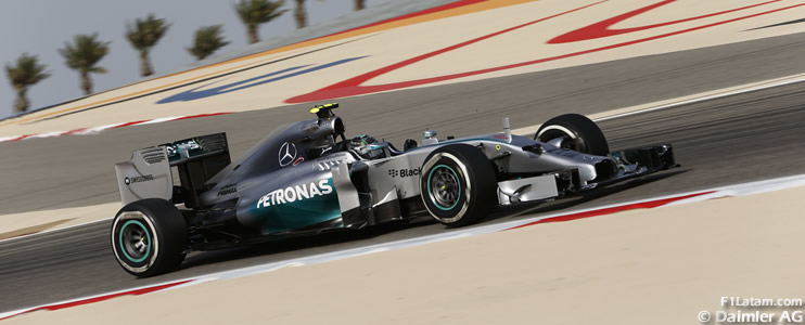 Nico Rosberg continúa con el fuerte ritmo del Mercedes W05 - Test en Bahrein - Día 1