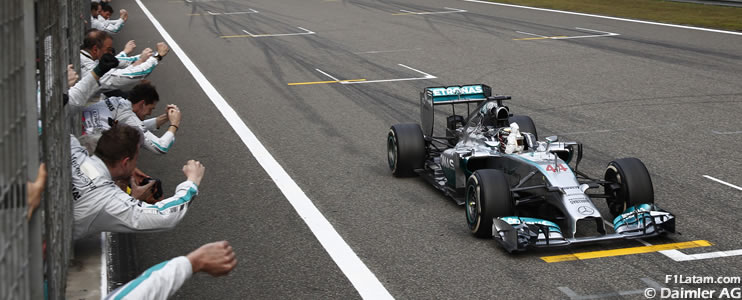 Hamilton y Rosberg logran el tercer doblete de la temporada - Reporte Carrera - GP de China - Mercedes 