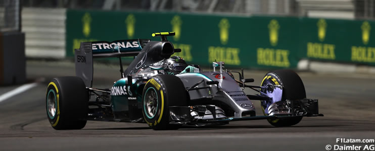 Kvyat, Räikkönen y Ricciardo sorprenden a los Mercedes - Reporte Pruebas Libres 2 - GP de Singapur 