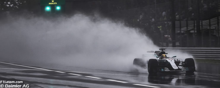 Hamilton adelante bajo intensa lluvia en Suzuka - Reporte Pruebas Libres 2 - GP de Japón