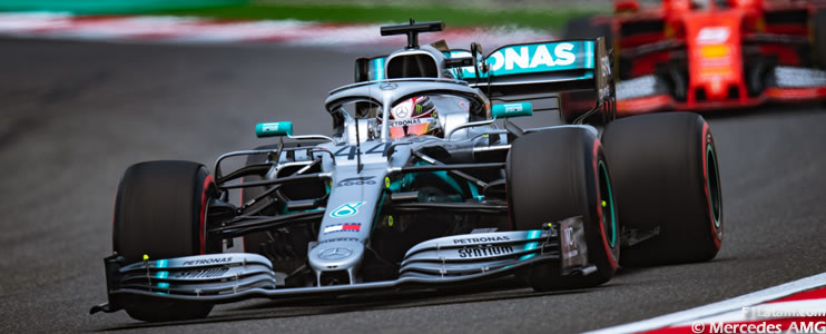 Hamilton y Bottas anticipan una dura batalla por la victoria en el circuito de Marina Bay