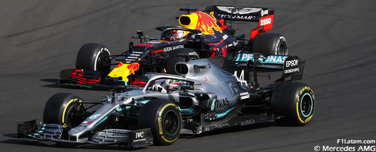 Hamilton derrota a Verstappen en el final y logra su octava victoria de la temporada  - Reporte Carrera - GP de Hungría