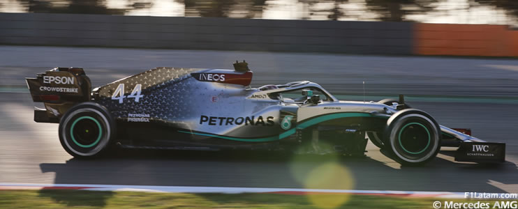 Hamilton y Mercedes no ceden y comienzan adelante - Tests en Barcelona - Día 1