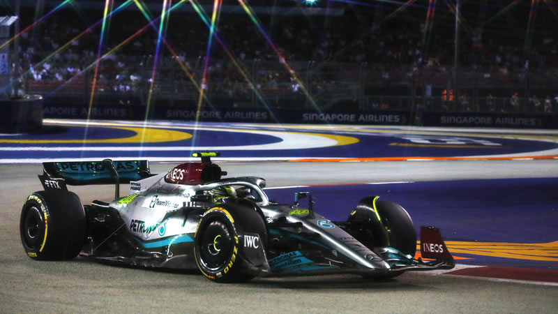 Hamilton y Russell tuvieron un viernes de prácticas lleno de contrastes en Singapur 