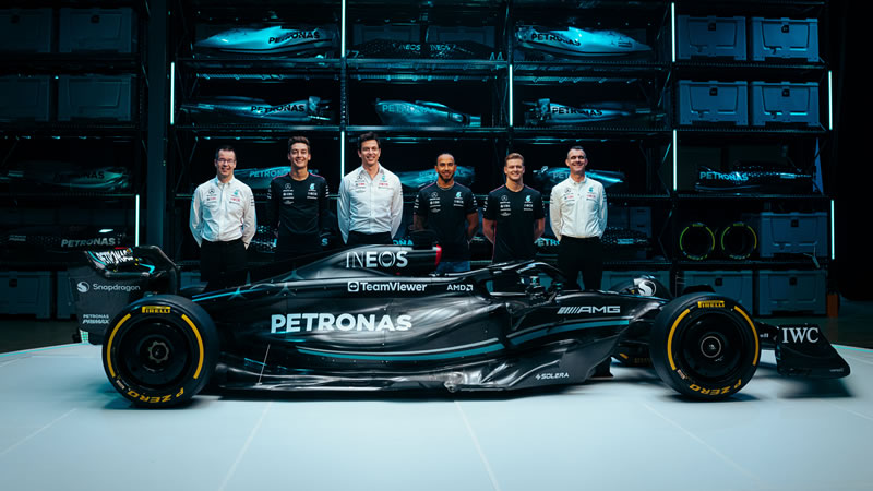 Mercedes regresa al color negro con el nuevo W14 de Hamilton y Russell