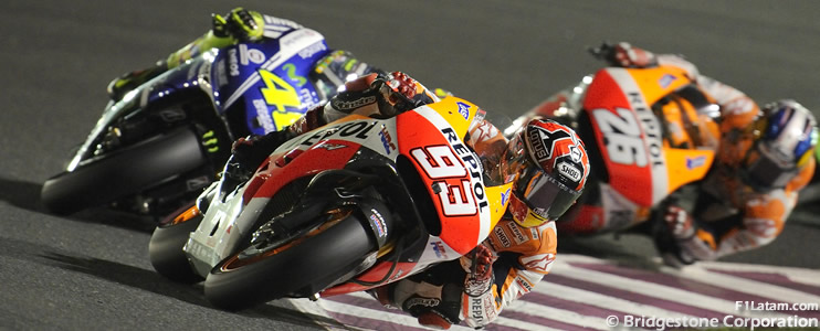 Márquez vence a Rossi en el GP de Qatar de MotoGP. Colombiano Hernández finalizó decimosegundo
