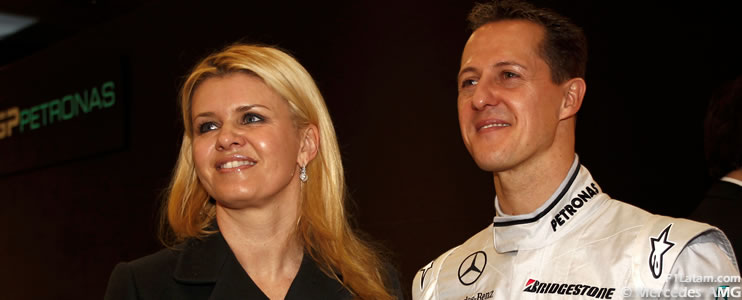 Esposa de Michael Schumacher dice que la condición de salud del ex piloto está mejorando