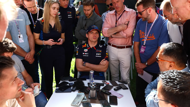 Verstappen ratifica satisfacción por competir con Red Bull en medio de rumores de salida 