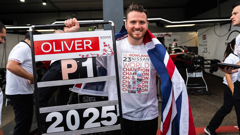 Oliver Rowland se corona campeón mundial de FIA Fórmula E con Nissan