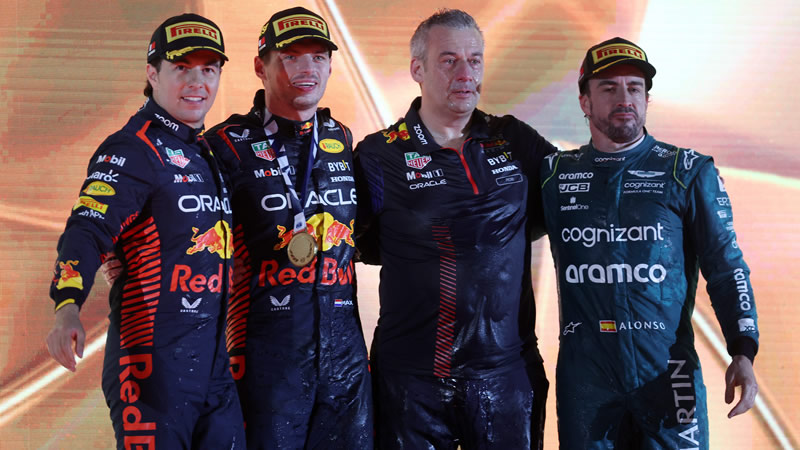 Verstappen gana, Pérez completa doblete para Red Bull y Alonso brilla - Reporte Carrera - GP de Bahrein
