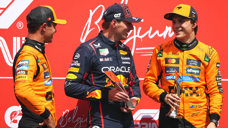 Verstappen se impone y resiste la presión de Piastri - Reporte Sprint - GP de Bélgica