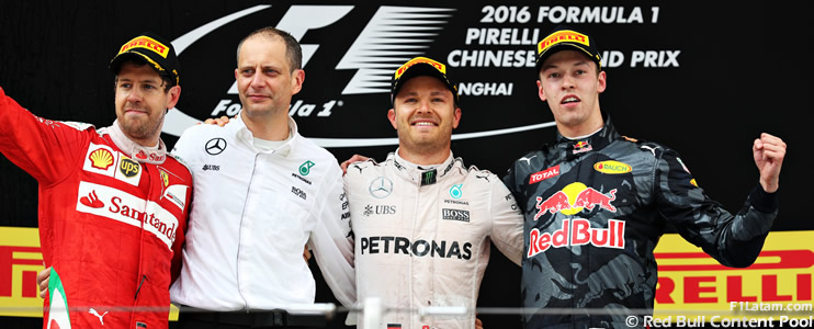 Rosberg logra tercera victoria en tarde emotiva y frenética de competición en Shanghai - Reporte Carrera - GP de China