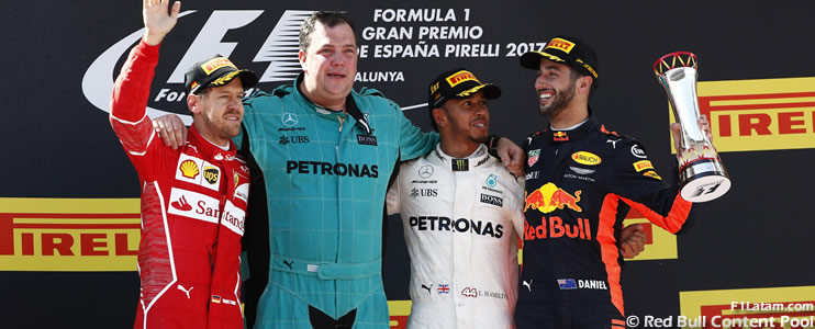 Hamilton gana en Barcelona y no le da respiro a Vettel - Reporte Carrera - GP de España 