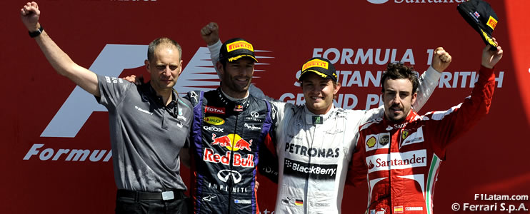 Victoria de Nico Rosberg tras caos de los neumáticos en Silverstone - Reporte Carrera - GP de Gran Bretaña 