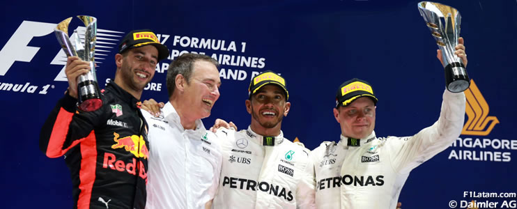 Hamilton gana y se aleja en el campeonato tras catástrofe de Ferrari - Reporte Carrera - GP de Singapur