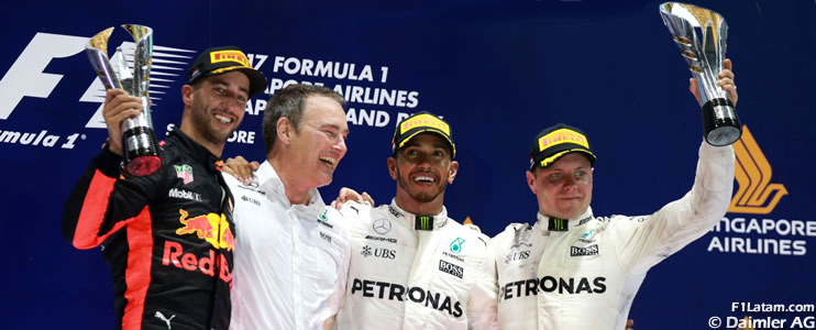 Hamilton gana y se aleja en el campeonato tras catástrofe de Ferrari - Reporte Carrera - GP de Singapur 