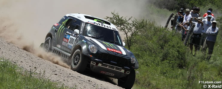 Stéphane Peterhansel marca el ritmo y lidera la competencia - Rally Dakar 2014 - Día 2 