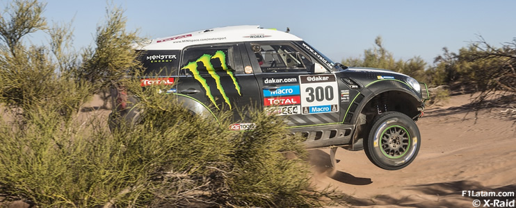 Stéphane Peterhansel hace todo lo posible para recuperar el terreno perdido - Rally Dakar 2014 - Día 6
 
