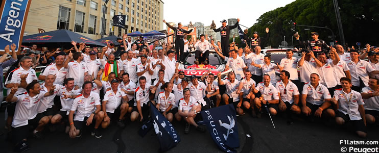 Peterhansel, Loeb y Despres se imponen en el Rally Dakar 2017 con los Peugeot 3008 DKR 