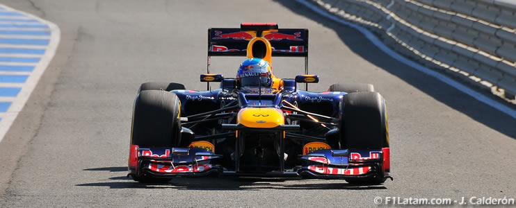Sebastian Vettel contento con el Red Bull RB8 tras su primer test de pretemporada