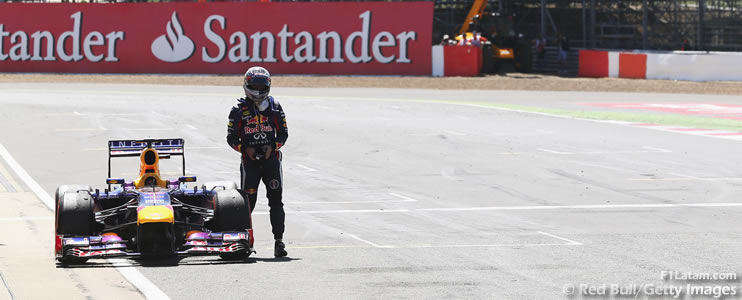 Problema en la caja de velocidades deja fuera a Vettel - Reporte Carrera - GP de Gran Bretaña - Red Bull 