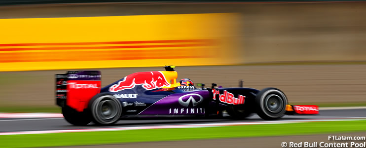 Kvyat se encuentra bien tras fuerte accidente - Reporte Clasificación - GP de Japón - Red Bull
 