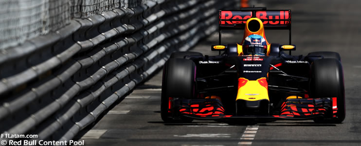 ExxonMobil será el nuevo proveedor oficial de lubricante y combustible de Red Bull Racing en 2017
 