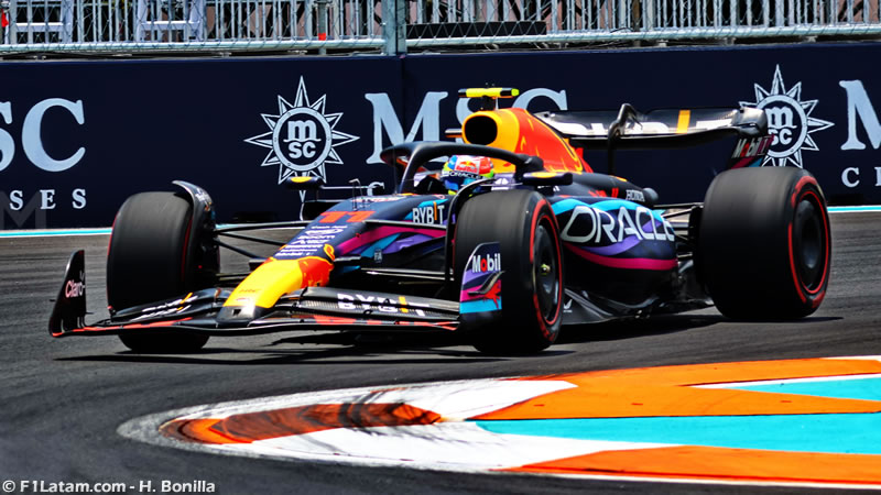 'Checo' Pérez logra la pole. El top 3 habla español con Alonso y Sainz - Reporte Clasificación - GP de Miami 